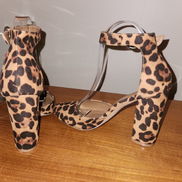 Coconuts by Matisse Leopard Print Heels - Picture 2 of 9